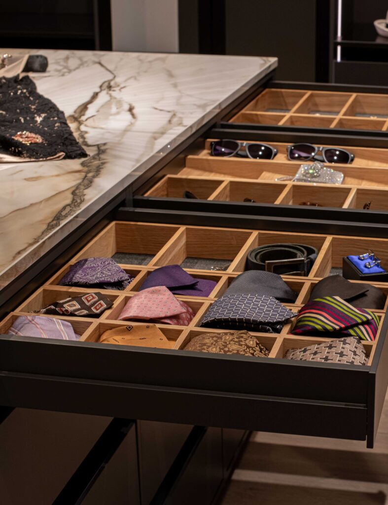 Luxe inloopkast | Inloopkast op maat | Walk-in Closet | Maatwerk kledingkast